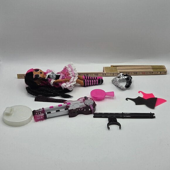 LOL Surprise OMG Remix Rock Metal Chick Fashion Doll 9.5" With Working Guitar - Picture 4 of 9